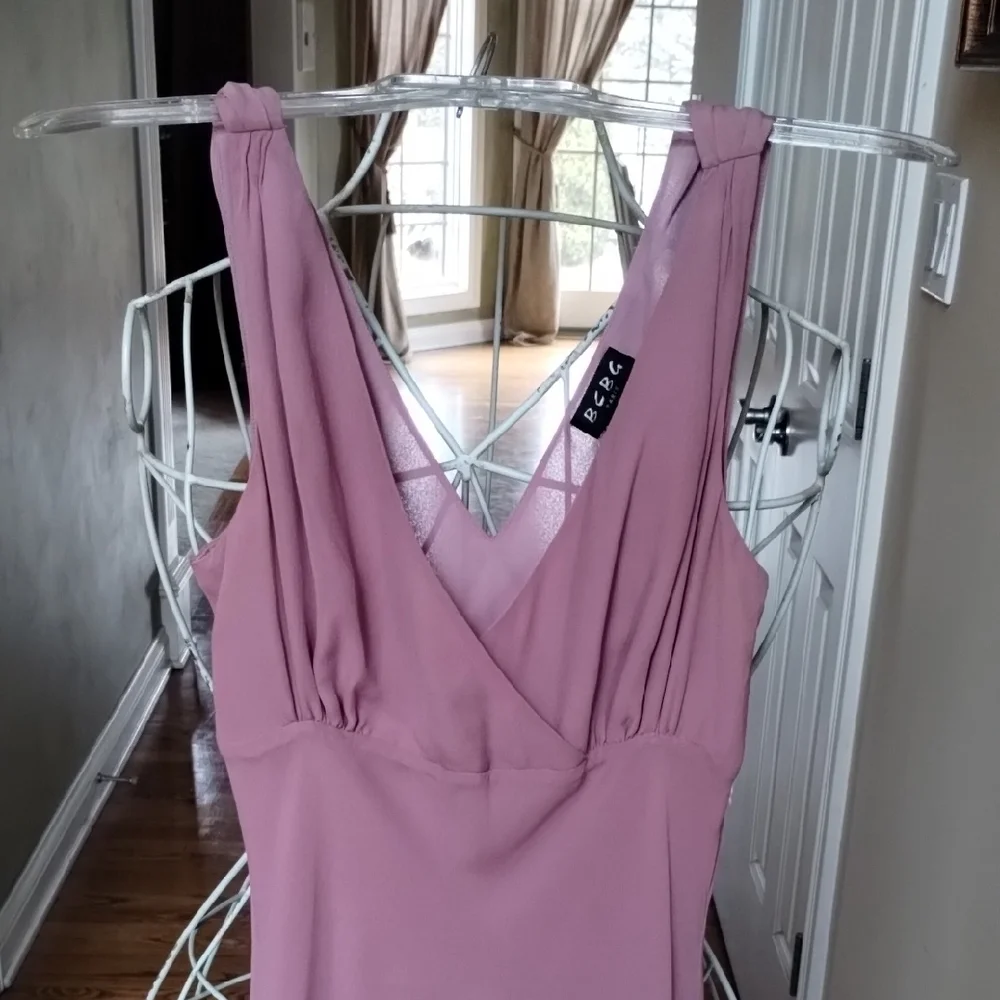 Elegant Pink BCBG Sleeveless Dress - Picture 6 of 16